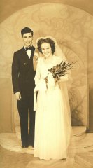 Gus & Frances Froese (Herman's oldest).jpg